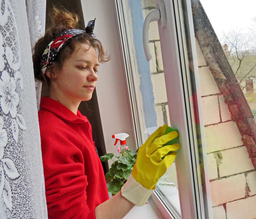 Melhor método de como limpar janelas de apartamentos